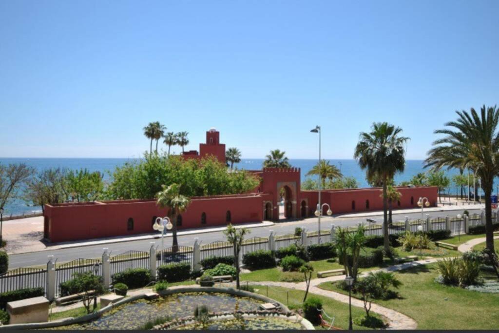 215. Primera Linea De Playa. Benalmádena