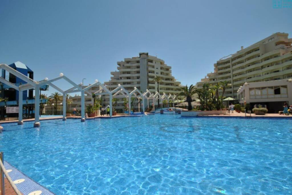 215. Primera Linea De Playa. Appartement Benalmádena