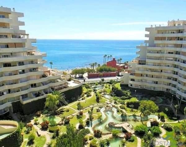 Benalbeach, Estudio En Primera Linea De Playa Benalmadena
