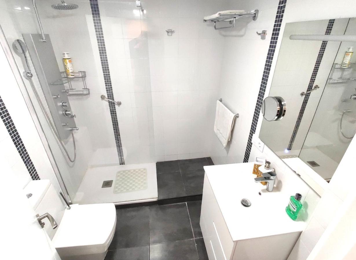 Benalbeach Lux, Jacuzzi, Beachfront - 432 *