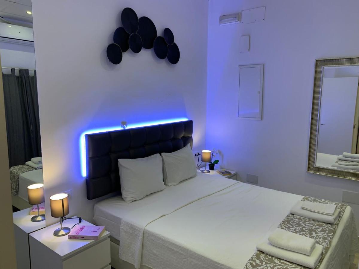 Puerto Marina Apartment
