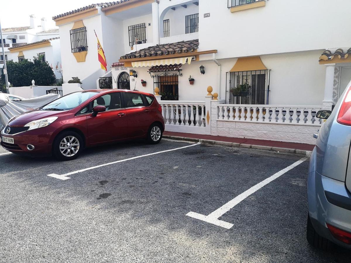 Lomas De Benalmar Av Palmeras *