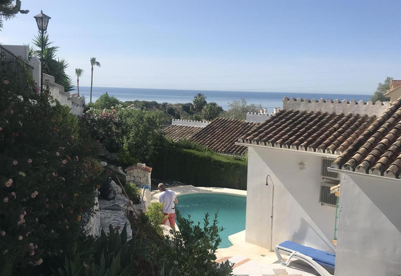 Villa Maria - *