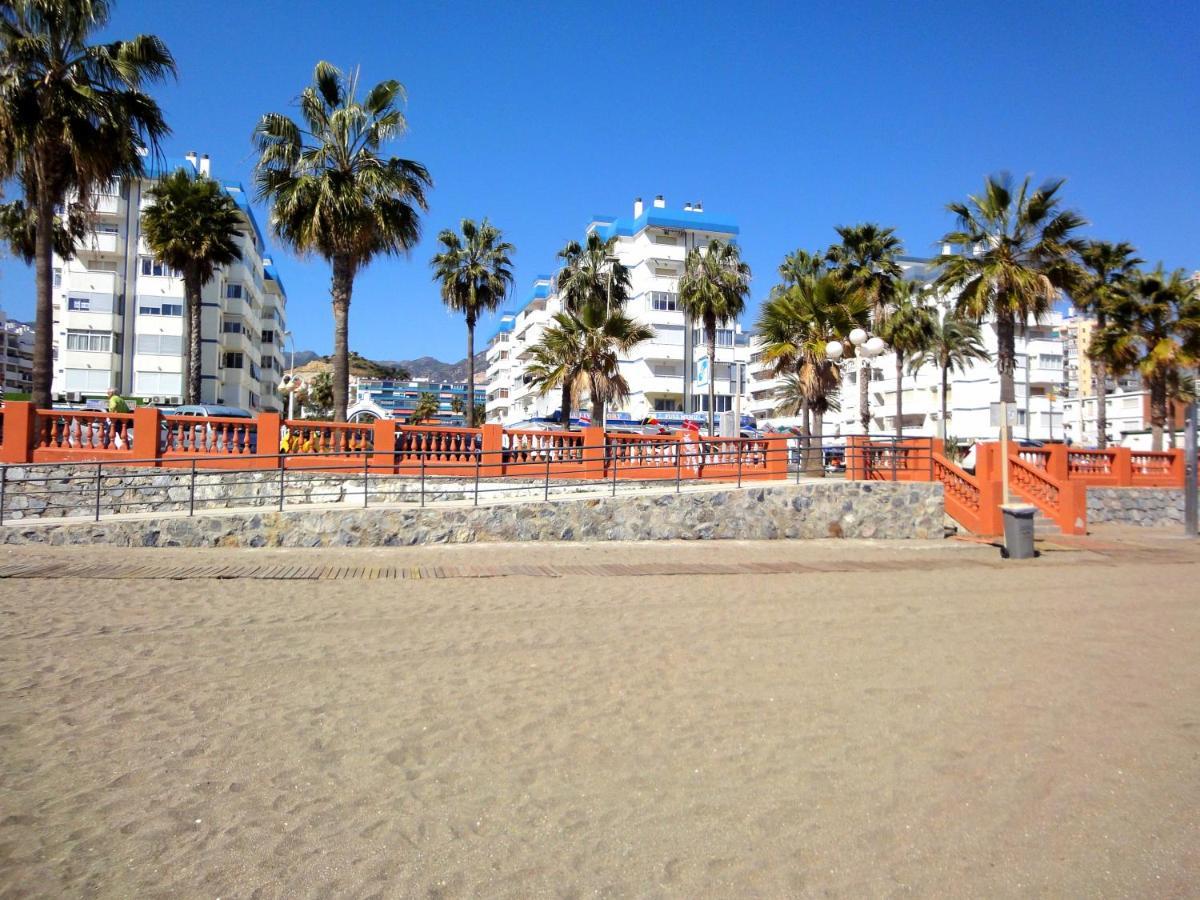 Apartment Costamar, Primera Linea De Playa, 3 Dormitorios, 2 Banos, Vistas Al Mar, Internet Wifi Y Garaje, Ideal Parejas Y Familias Benalmádena