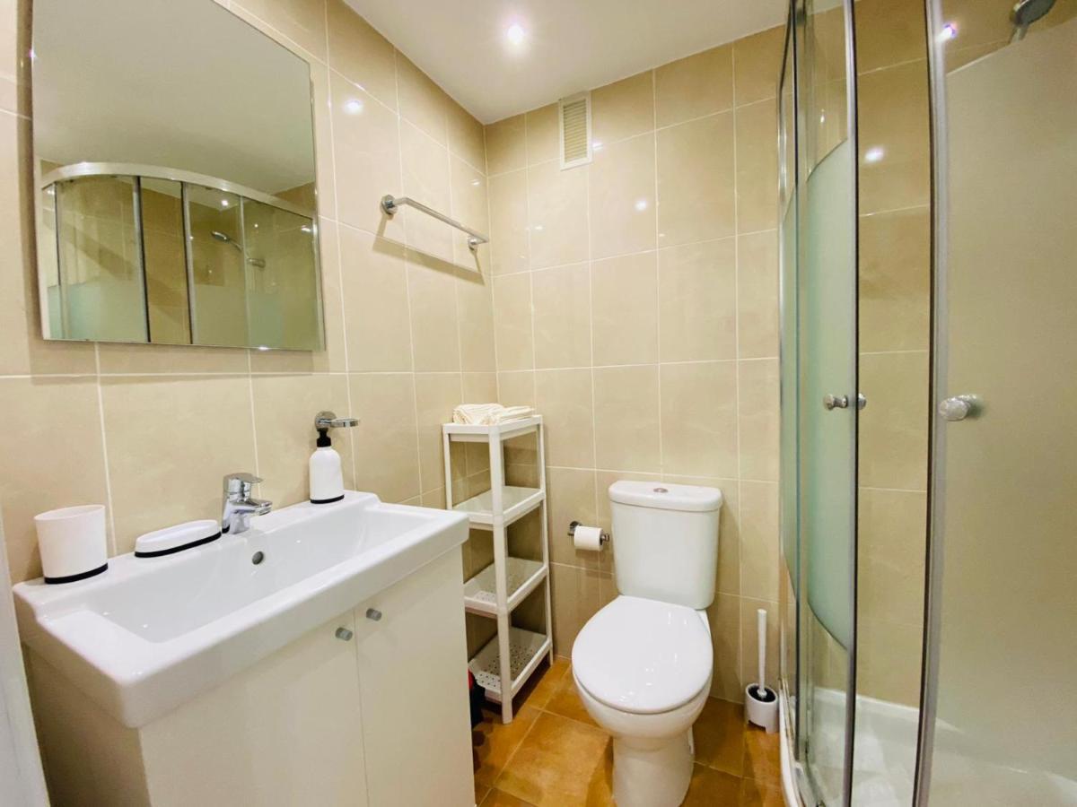 Benalbeach-cozy And Equipped Apt With Water Slides & Beach