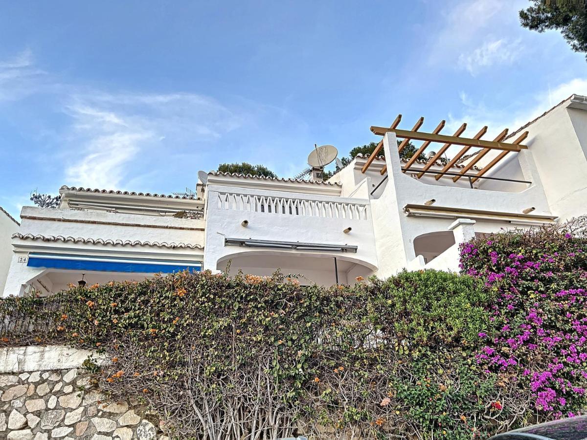 Agradable Adosado Con Piscina La Hidalga * Benalmadena
