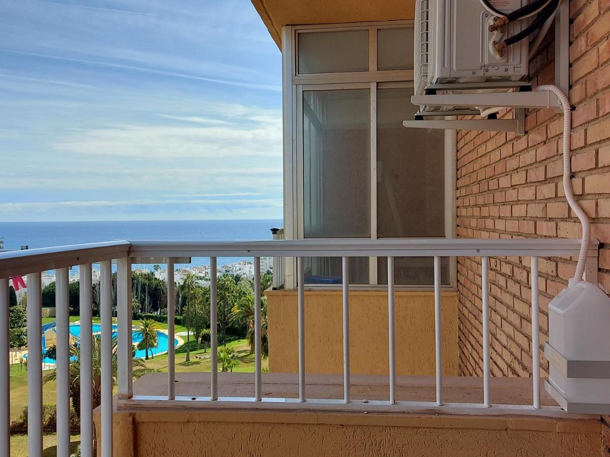 Aguila Apartment *