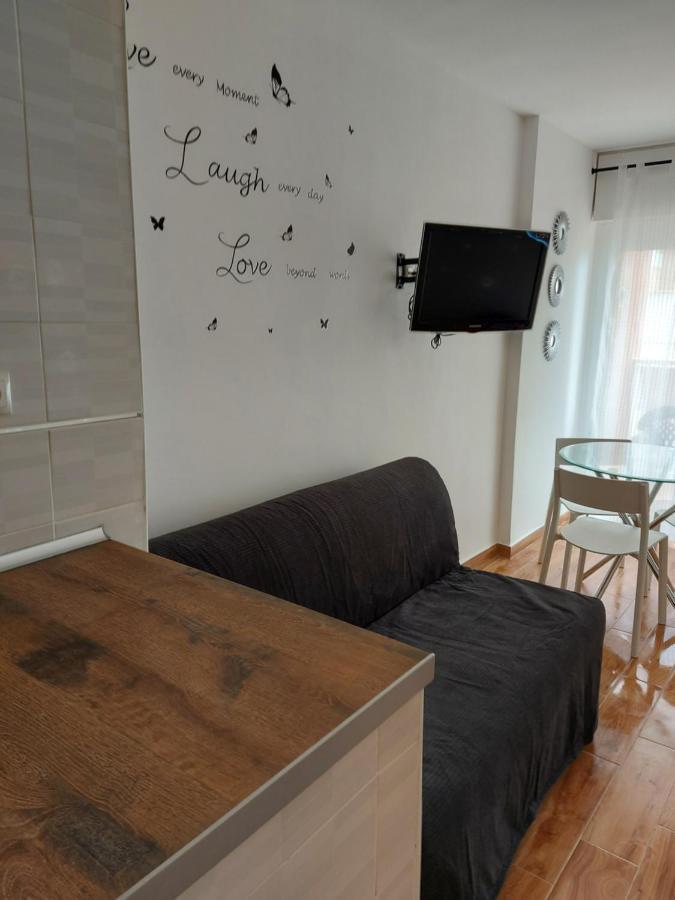 Aguila Apartment *
