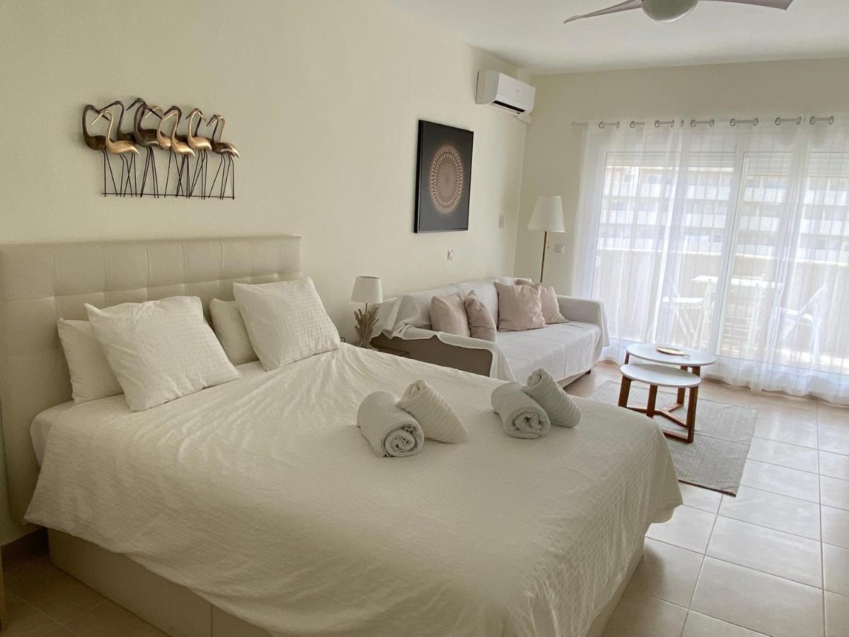 Apartment Benal Studio 600 *
