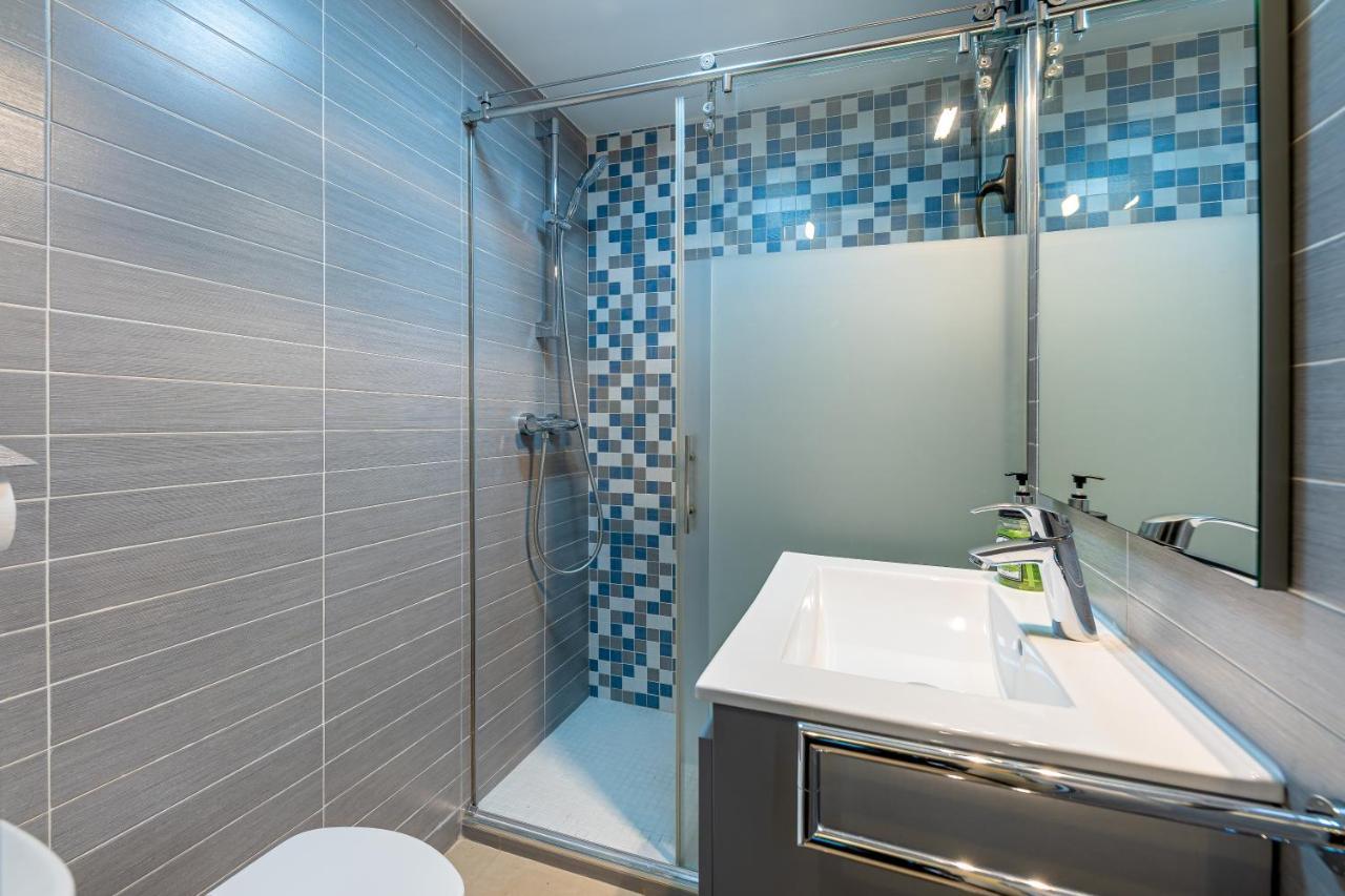 797 Holiday - Modern With Pool In Puerto Marina For 12 * Benalmádena