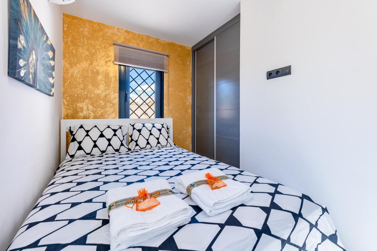 Villa 797 Holiday - Modern With Pool In Puerto Marina For 12 Benalmádena