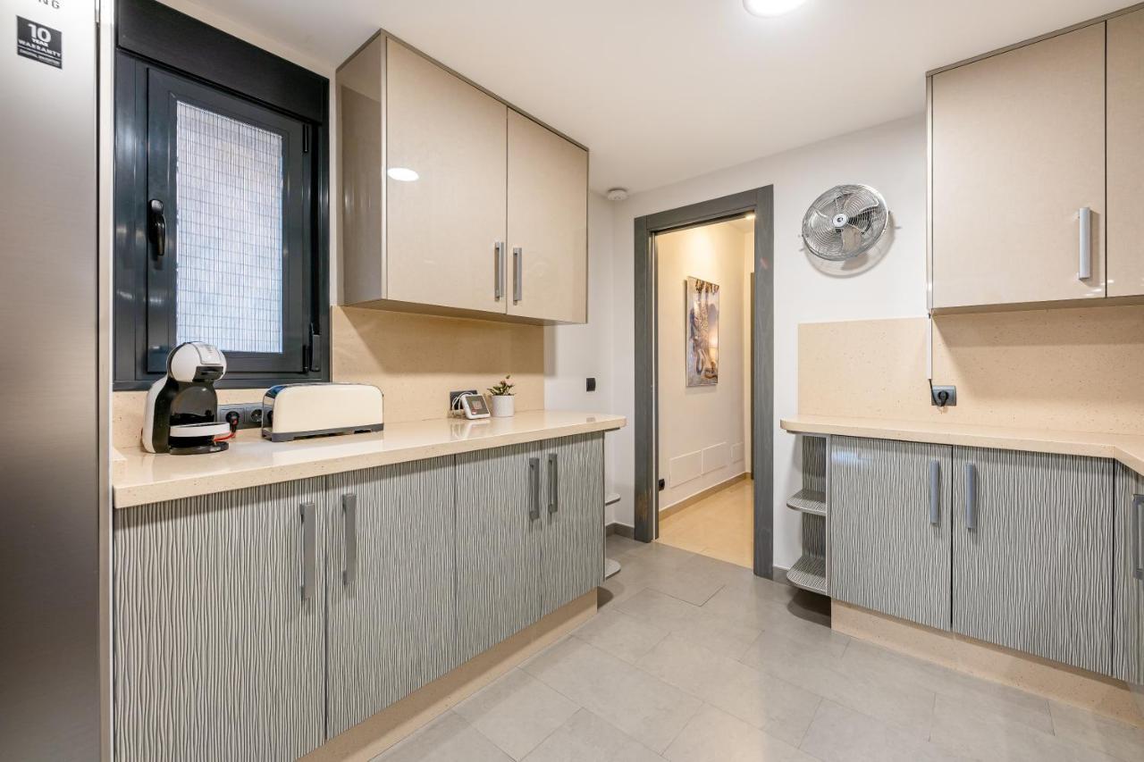797 Holiday - Modern With Pool In Puerto Marina For 12 Benalmádena