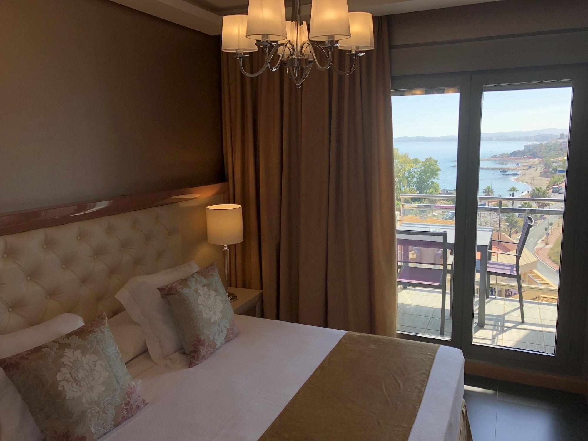 Artplatinum & Aparthotel Benalmádena