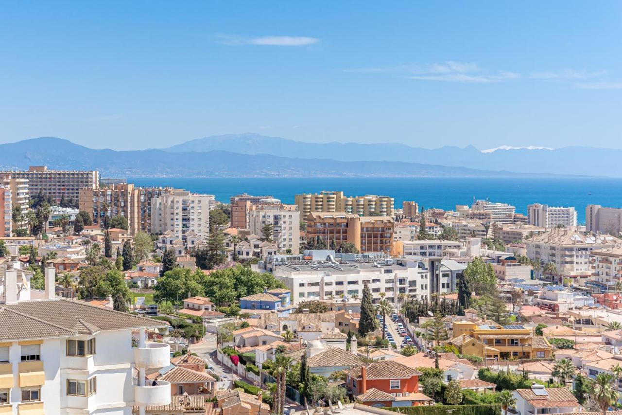797 Rentals- Espectacular Piso Con Vista Al Mar Y Al Puerto Benalmadena