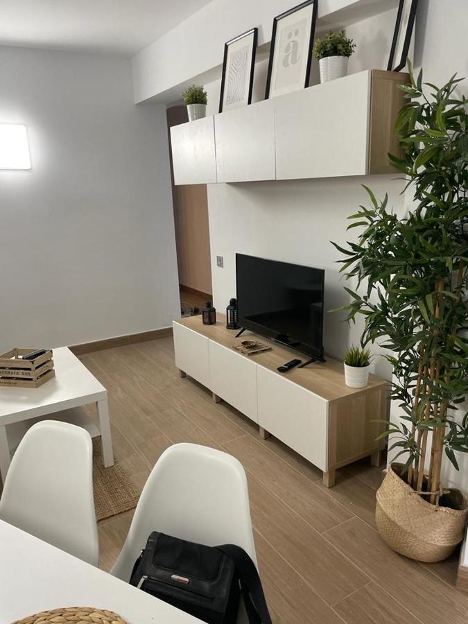 Precioso Apartamento En Primera De Linea De Playa *