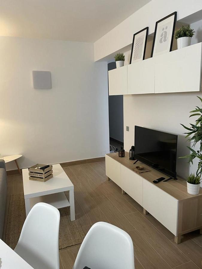 Precioso Apartamento En Primera De Linea De Playa *