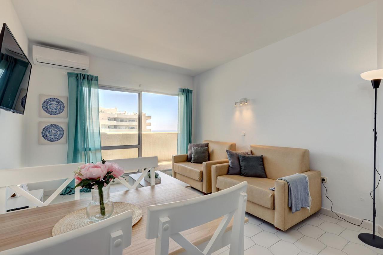 Apartment 095 - Bright & Comfortable Holiday With Water Park & Sea Views *