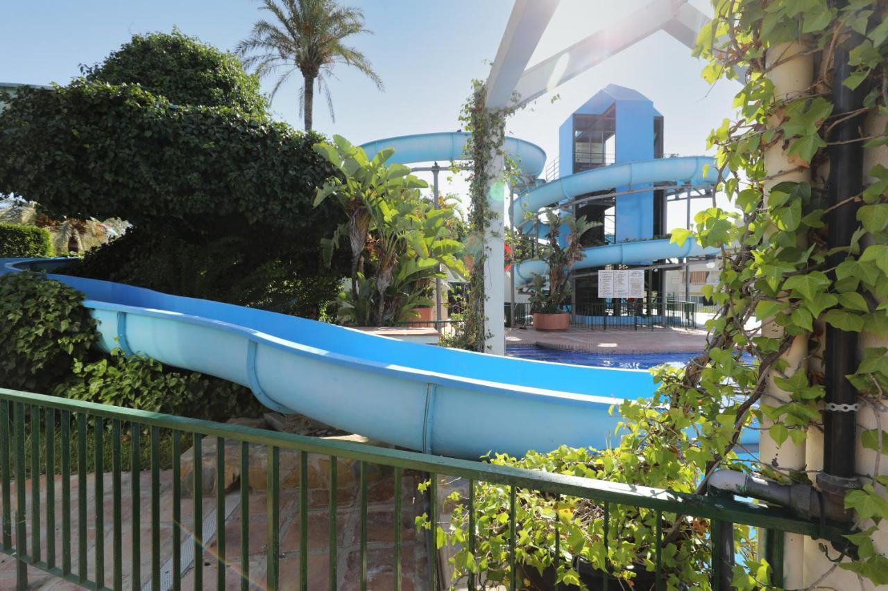 095 - Bright & Comfortable Holiday With Water Park & Sea Views Apartment *