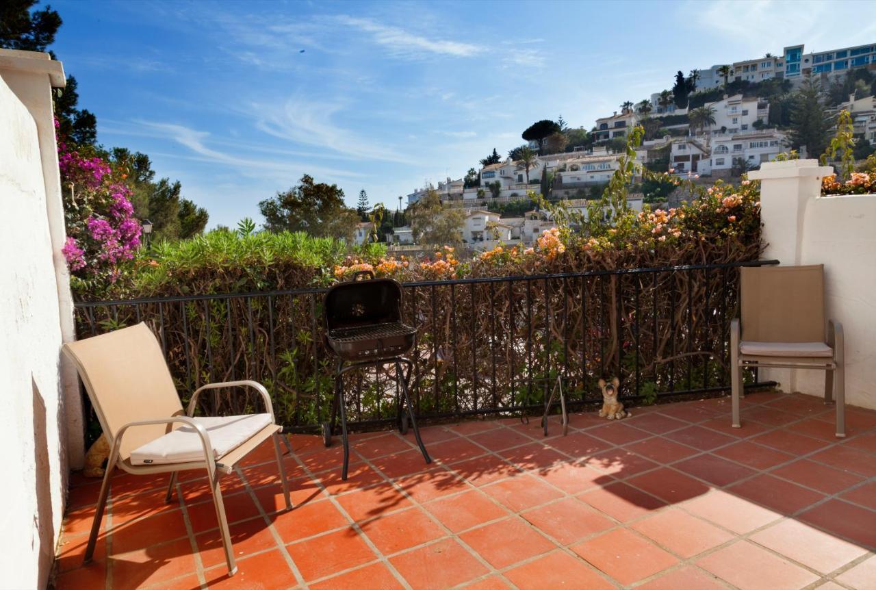 Agradable Adosado Con Piscina La Hidalga Holiday home Benalmadena