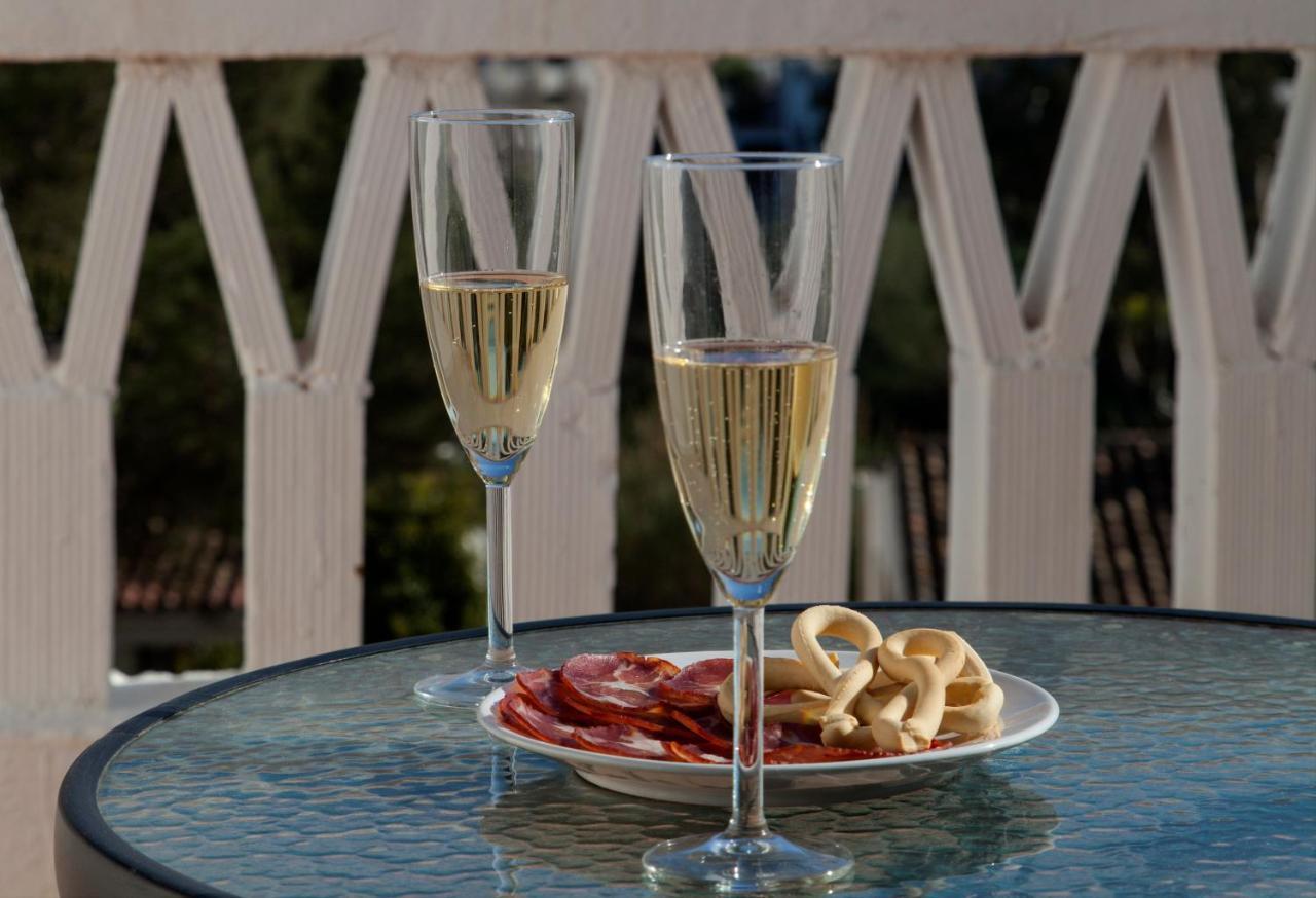 Agradable Adosado Con Piscina La Hidalga Holiday home