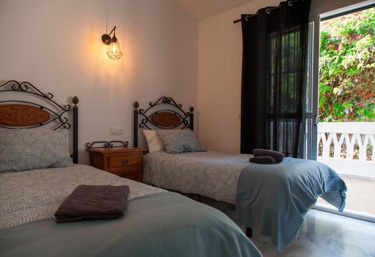Holiday home Agradable Adosado Con Piscina La Hidalga Benalmadena