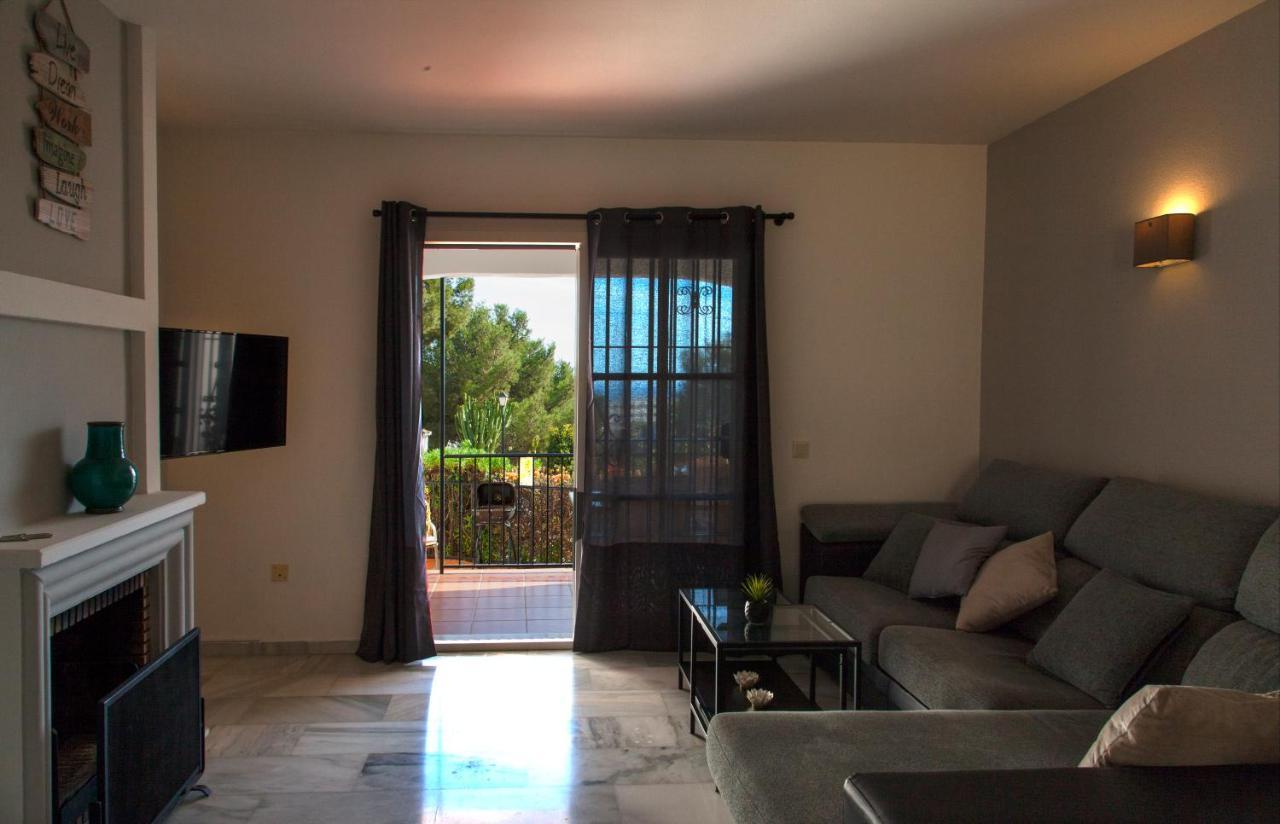 Holiday home Agradable Adosado Con Piscina La Hidalga *