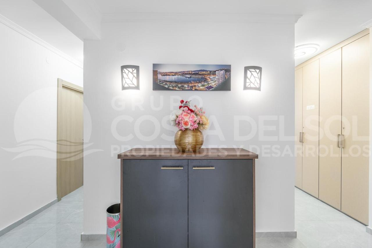 Espectacular Apartamento En Costa, Frente Al Mar Benalmadena