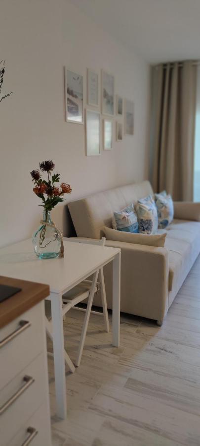 Apartment Benalbeach Estudio Premium *