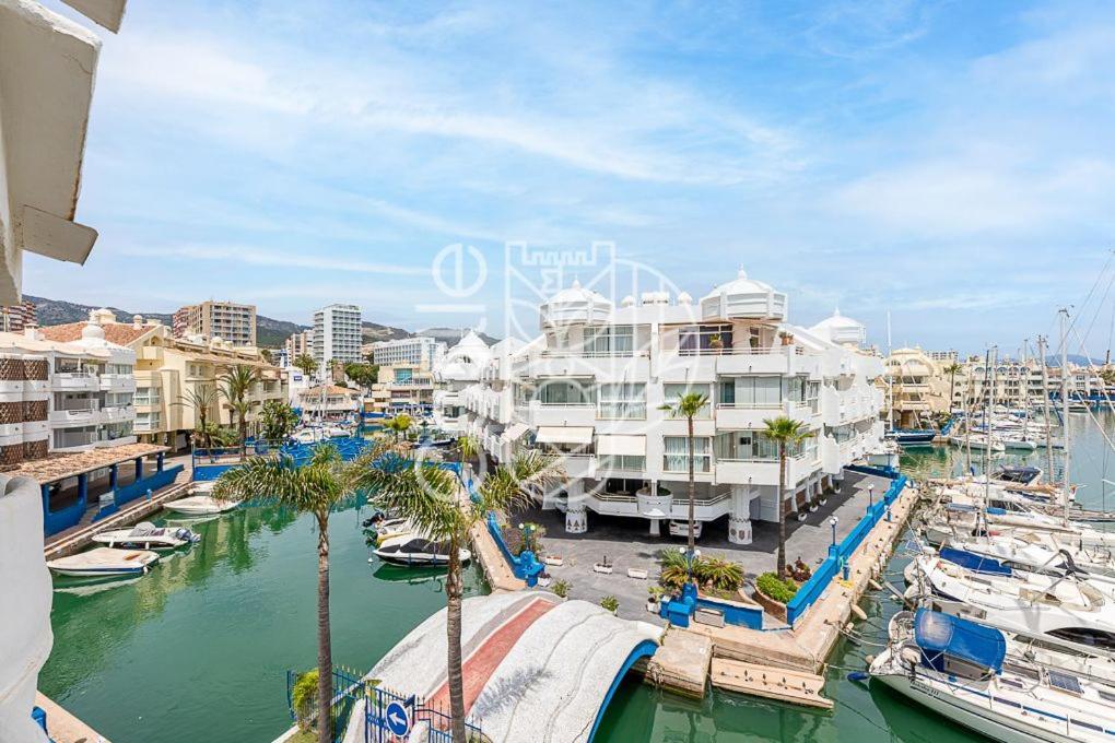 Apartment Puerto De Holiday Vistas Al Mar Y Yates Con Piscina Malaga *