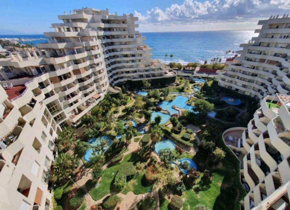 In Benalbeach 5 Pools * Benalmadena