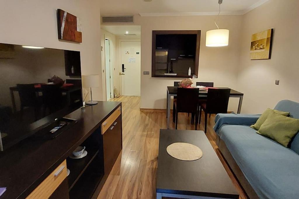 Apartment Elegante Alojamiento Con Piscina A 200 M Del Mar. Benalmadena