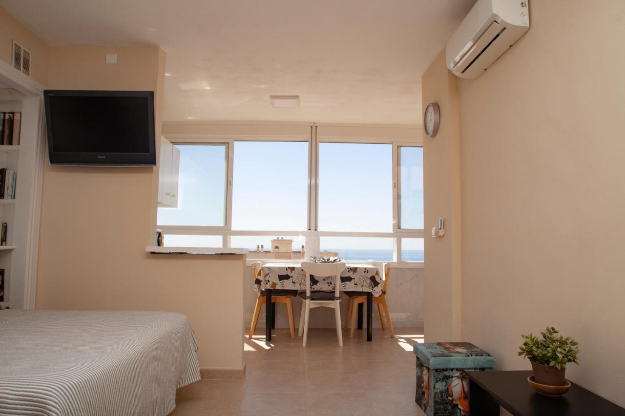 Estudio Con Vistas Al Mar Y Montana Benalmádena