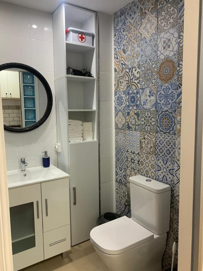 Sweet Benalmadena, Estudio Con Vistas Al Mar Y Excelente Conexion Wifi, No Fumadores, Con Piscinas, Sea Views, With Swimming Pools, Completely Renovated, Ideal For Older People, Bright With Morning Sun, No Smoking