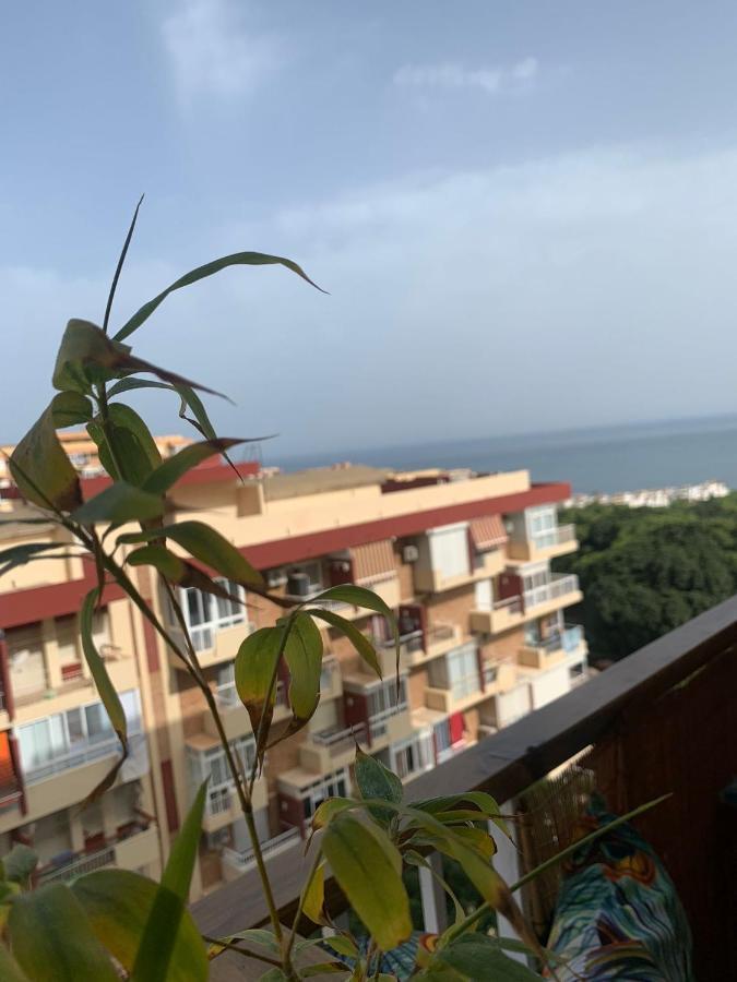 Sweet Benalmadena, Estudio Con Vistas Al Mar Y Excelente Conexion Wifi, No Fumadores, Con Piscinas, Sea Views, With Swimming Pools, Completely Renovated, Ideal For Older People, Bright With Morning Sun, No Smoking Benalmádena