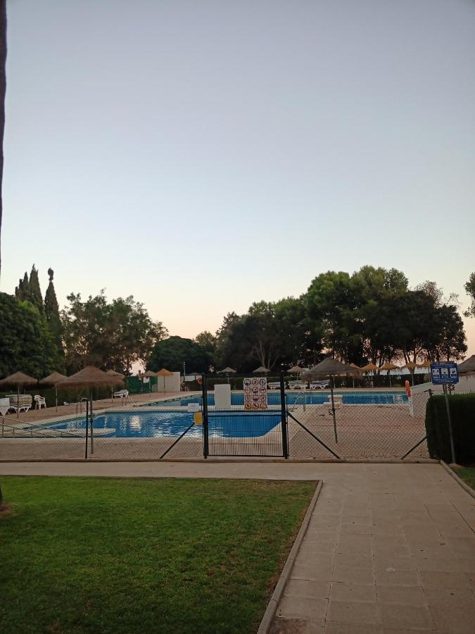Appartement Sweet Benalmadena, Estudio Con Vistas Al Mar Y Excelente Conexion Wifi, No Fumadores, Con Piscinas, Sea Views, With Swimming Pools, Completely Renovated, Ideal For Older People, Bright With Morning Sun, No Smoking Benalmádena