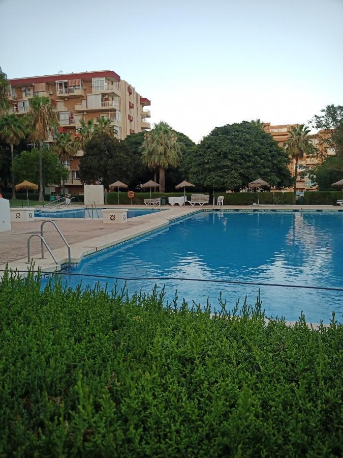 Sweet Benalmadena, Estudio Con Vistas Al Mar Y Excelente Conexion Wifi, No Fumadores, Con Piscinas, Sea Views, With Swimming Pools, Completely Renovated, Ideal For Older People, Bright With Morning Sun, No Smoking