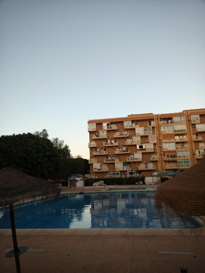 Appartement Sweet Benalmadena, Estudio Con Vistas Al Mar Y Excelente Conexion Wifi, No Fumadores, Con Piscinas, Sea Views, With Swimming Pools, Completely Renovated, Ideal For Older People, Bright With Morning Sun, No Smoking Benalmádena
