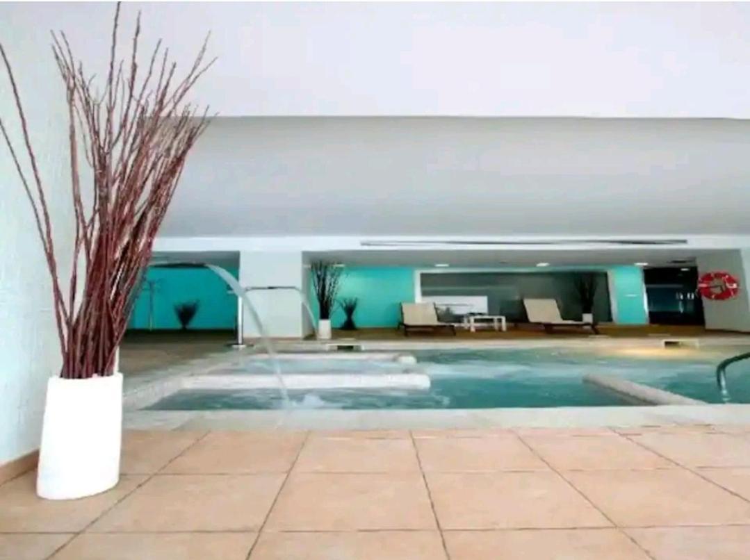 Elegante Alojamiento Con Piscina A 200 M Del Mar. Apartment Benalmadena