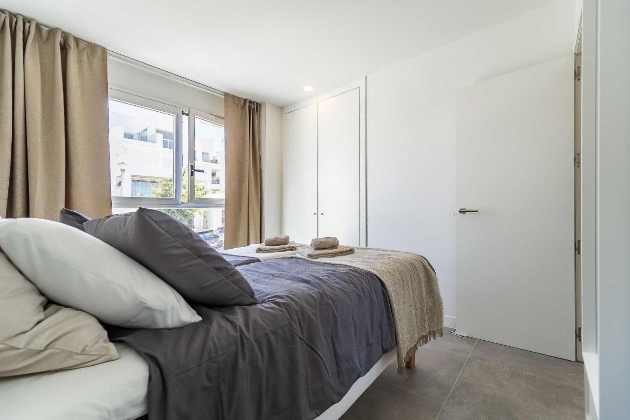 71-beachfront, Brand New Luxury Penthouse