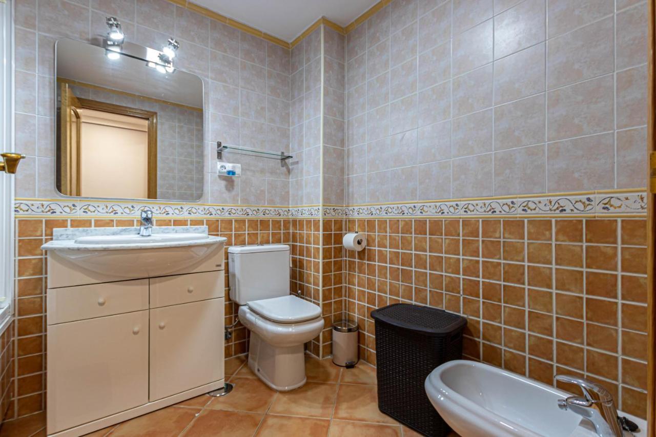 797 Rentals- Piso Con Amplia Terraza A Solo 1 Min De La Playa Benalmádena