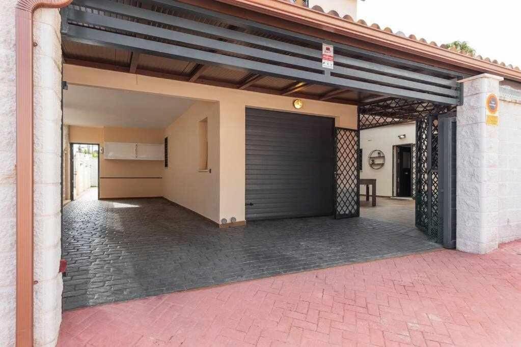 797 Holiday - Modern With Pool In Puerto Marina For 12 Benalmádena