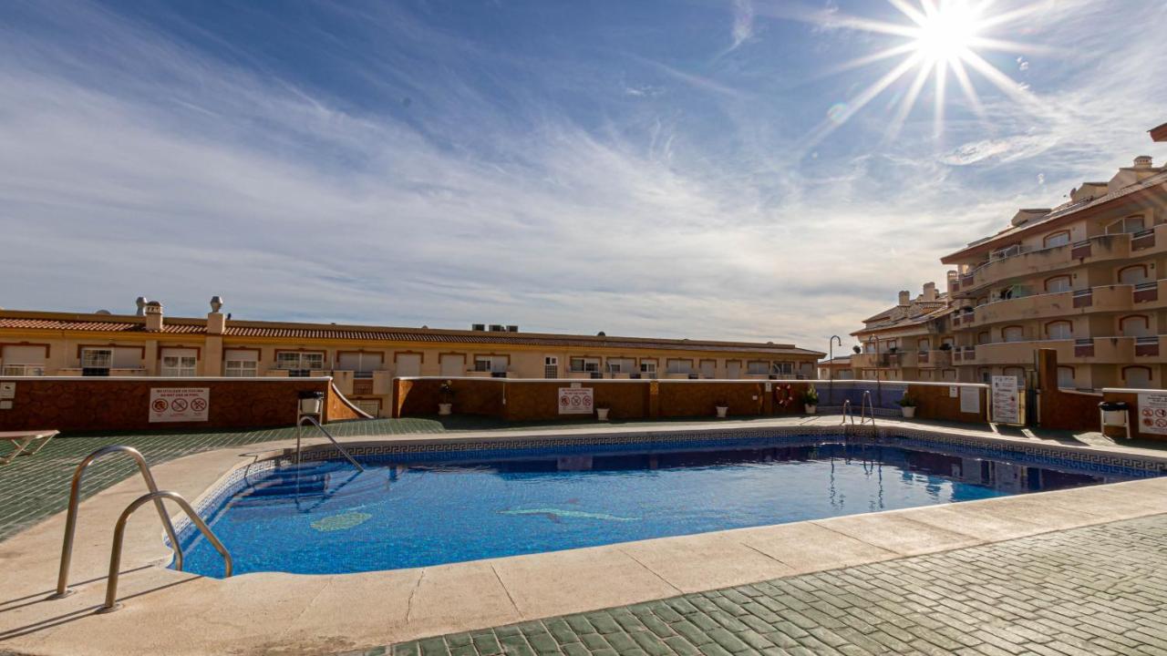 797 Rentals- Piso Con Amplia Terraza A Solo 1 Min De La Playa