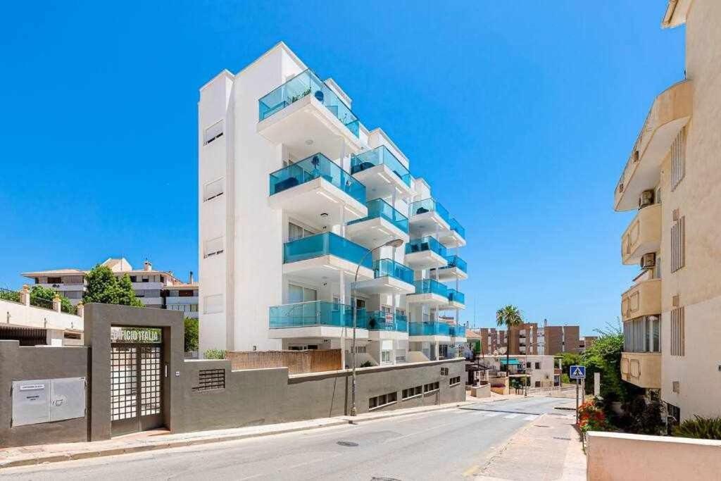 Lujoso De 2 Con Jacuzzi * Benalmádena