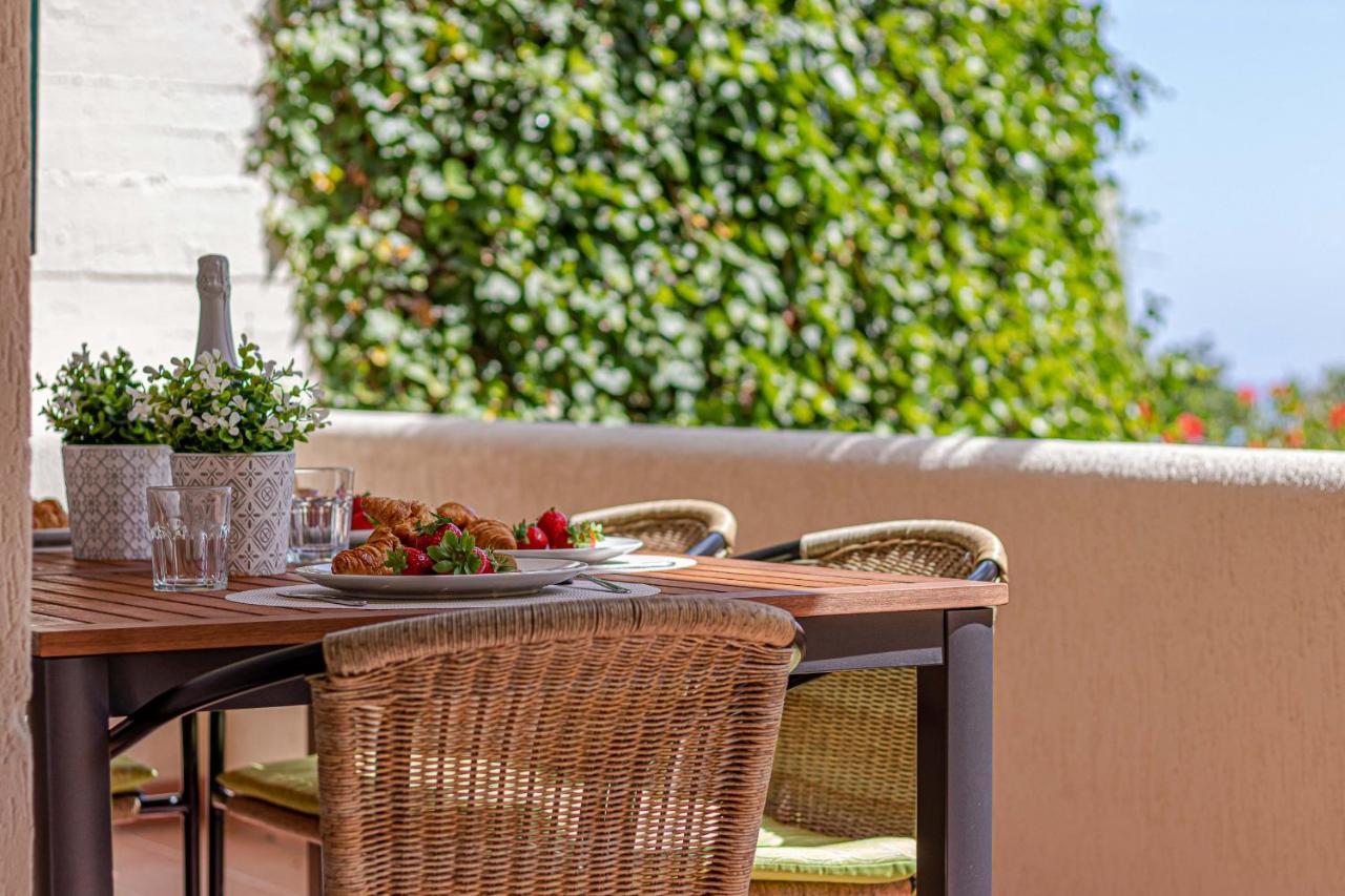797 Rentals- Precioso Piso Con Vistas Al Jardin En Benalbeach