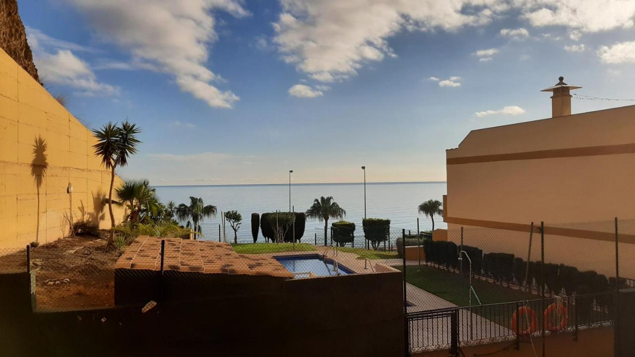 De 2 Dormitorios, Gran Terraza, Vistas Al Mar Cerca Playa Carvajal *