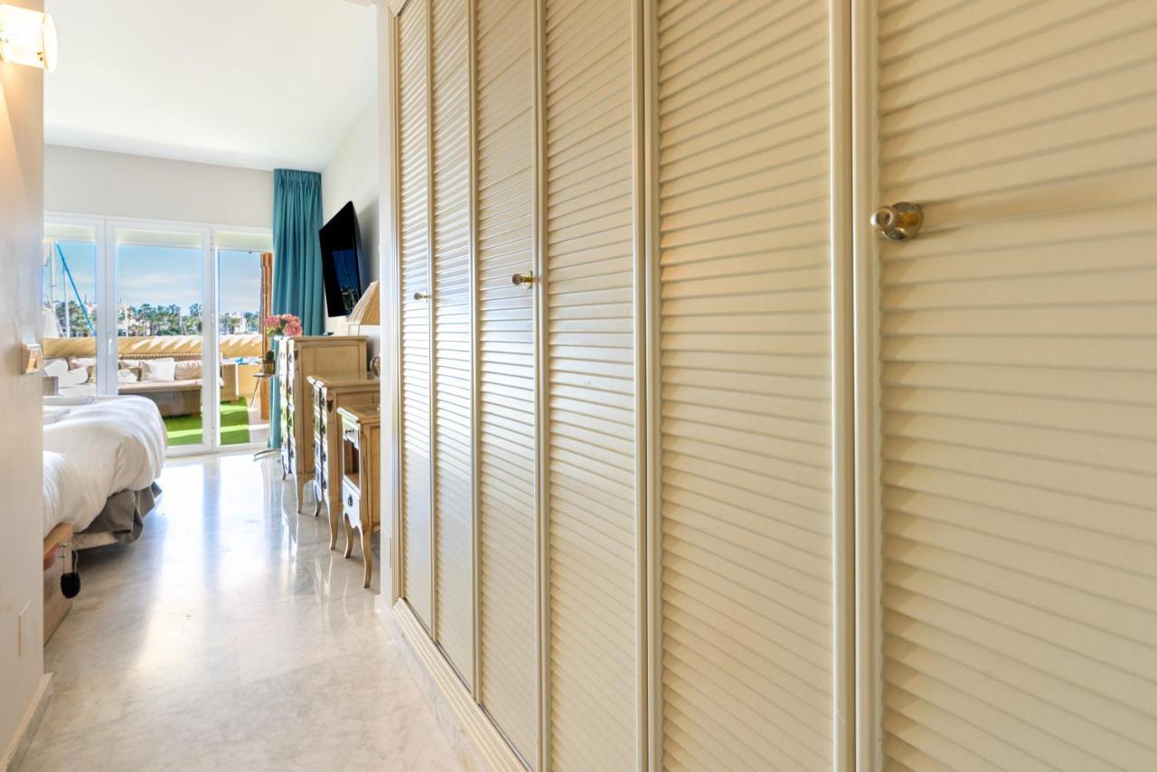 Wintowinrentals Luxury And Sea View Inside Puerto Marina Apartment Benalmadena