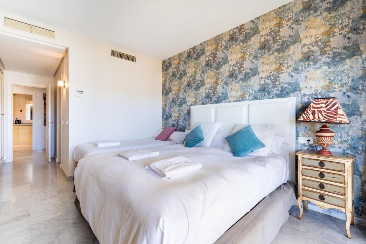Apartment Wintowinrentals Luxury And Sea View Inside Puerto Marina *