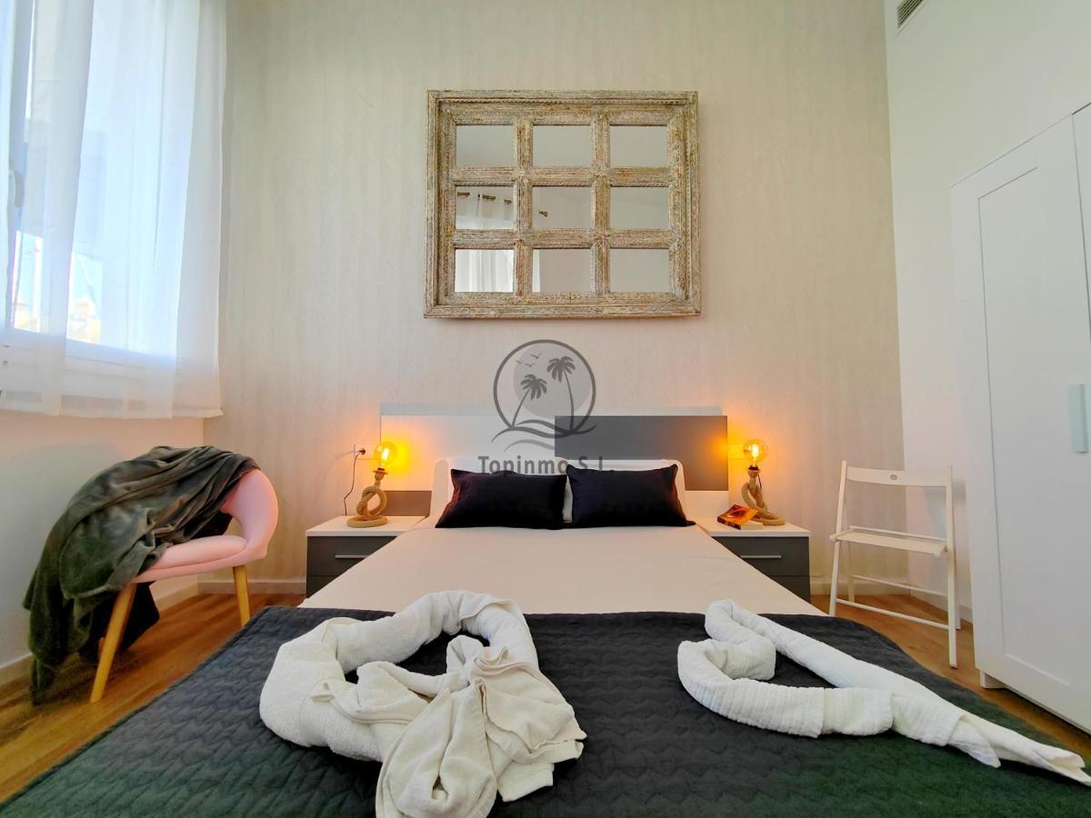 Modern And Luxury 2 Bedroom On Island In The Marina Harbour Benalmadena