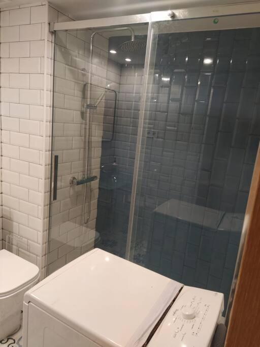 Apartment Cozy Renovated Studio Located In Centre Of And Puerto Marina *