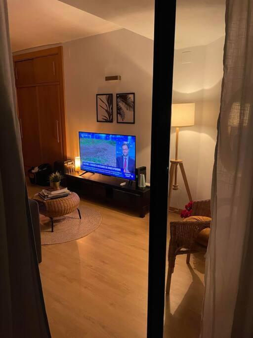 Cozy Renovated Studio Located In Centre Of And Puerto Marina Benalmadena